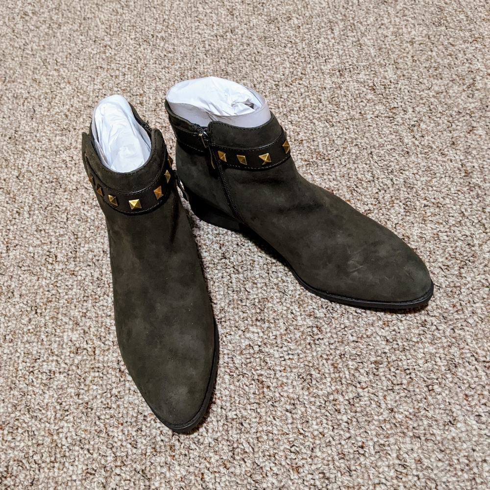 Easy Spirit Decklan Green boots 6 wide